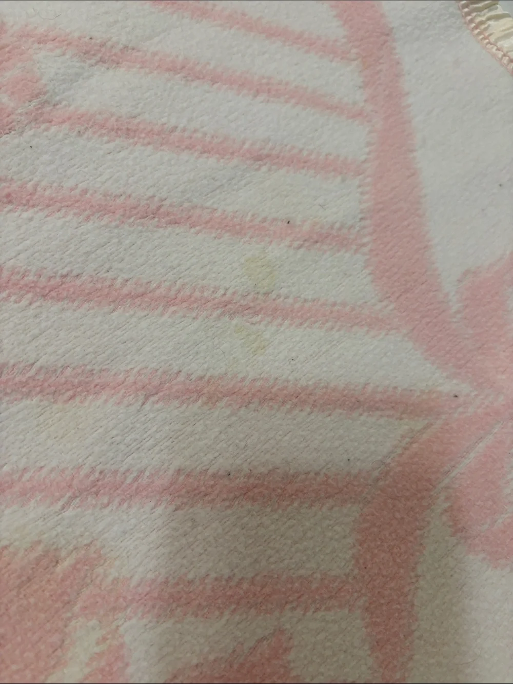 Vintage Pink White Woven Baby Blanket Satin Ruffle Trim Floral Lattice Medallion